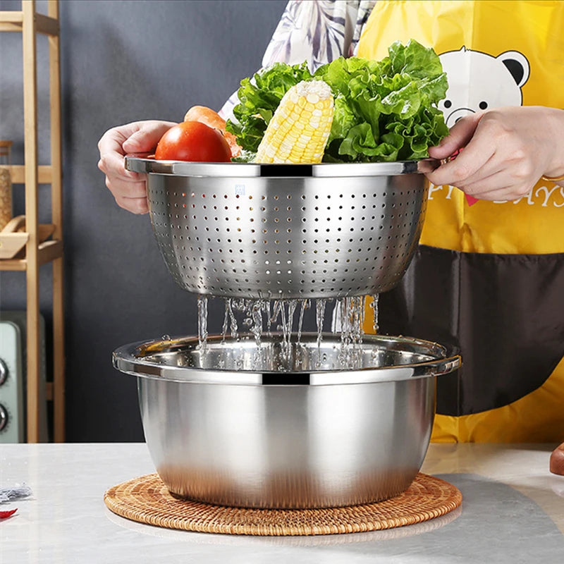 Stainless Steel Mixing Bowls & Strainer